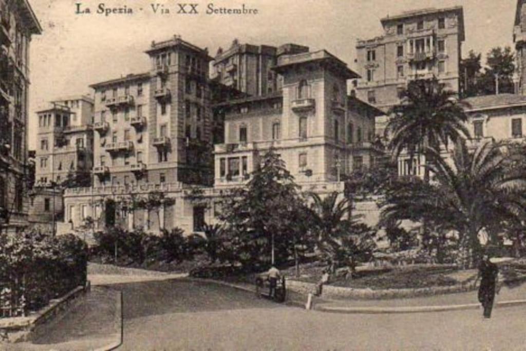 La Casa Del Forziere Verde La Spezia Luaran gambar